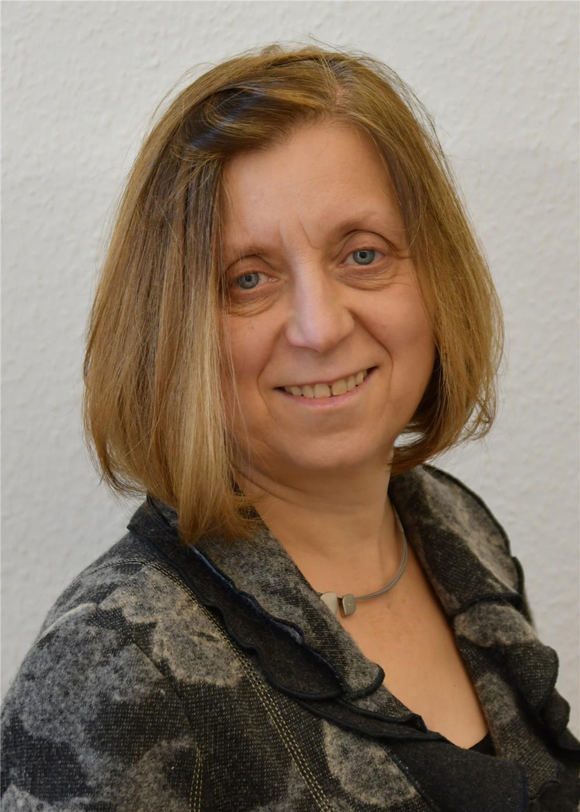 Burschinski, Larissa